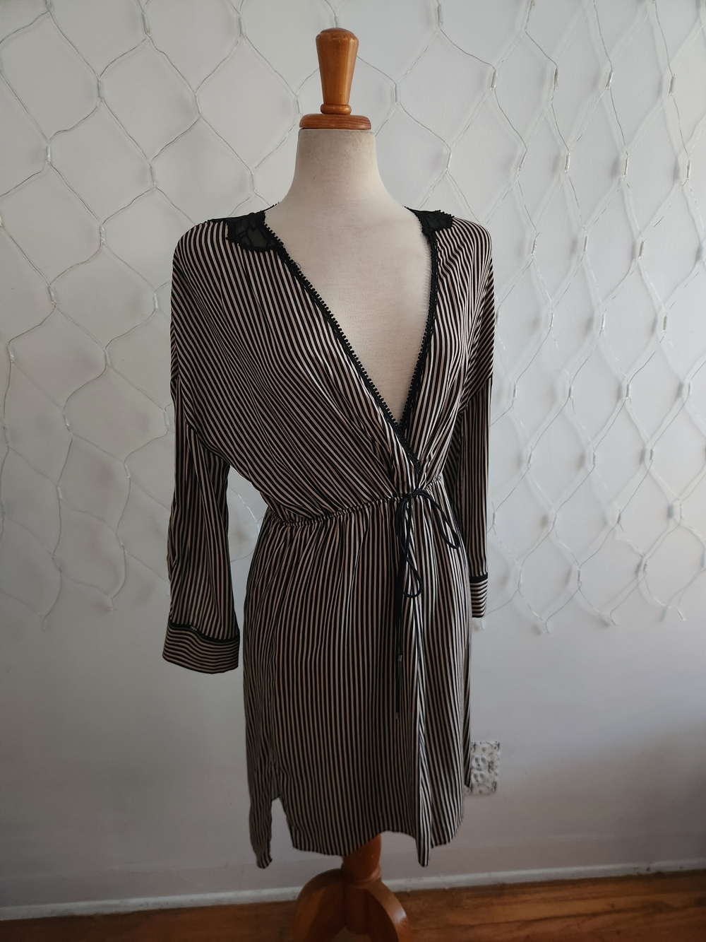 Halston Heritage Striped Black and Cream Tie-Front Dress • Size Medium